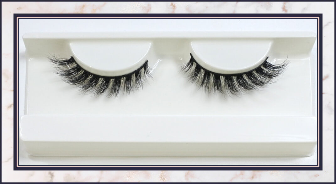 Melanie Winged Fox Eye Lashes