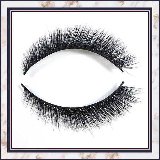 Charis Winged Fox Eye Lashes