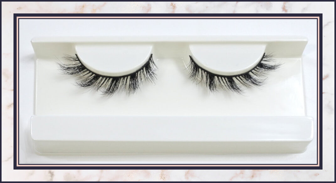 Isadora Winged Fox Eye Lashes